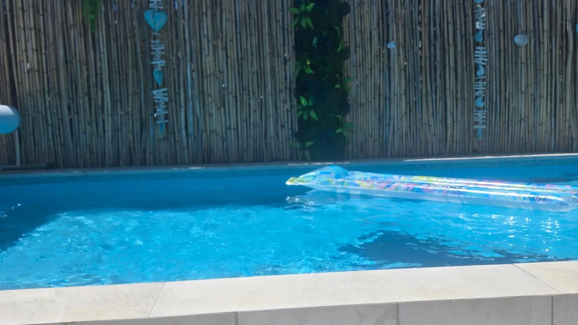 Villa Casa a pie de Playa en Playamar  Torremolinos